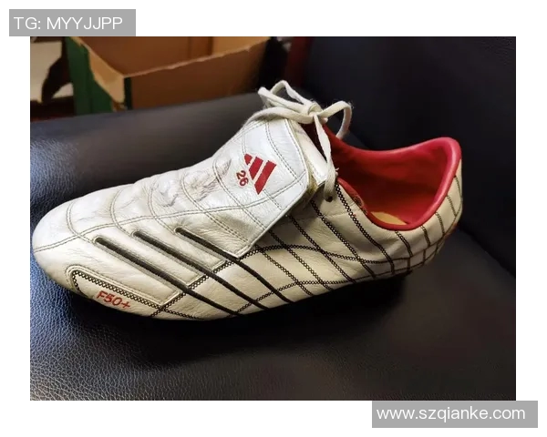 复古风潮来袭 适合女性的经典球星足球鞋推荐